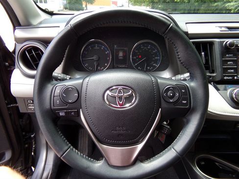 Used 2016 Toyota RAV4 XLE FWD image 26