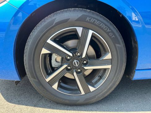 Used 2025 Nissan Sentra SV FWD image 30
