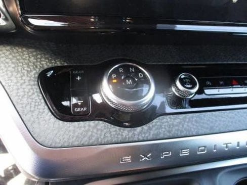 New 2025 Ford Expedition Tremor image 17