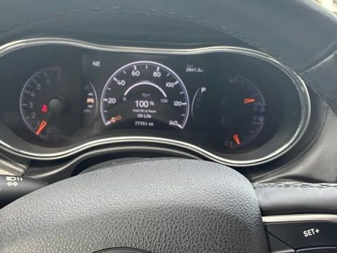Used 2018 Jeep Grand Cherokee Limited AWD/4WD image 12