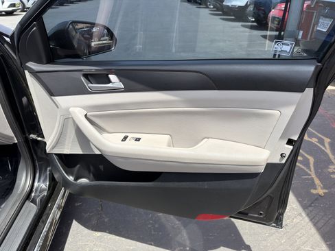 Used 2016 Hyundai Sonata Sport FWD image 11