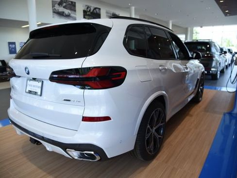 New 2026 BMW X5 xDrive50e w/ Executive Package AWD/4WD image 3