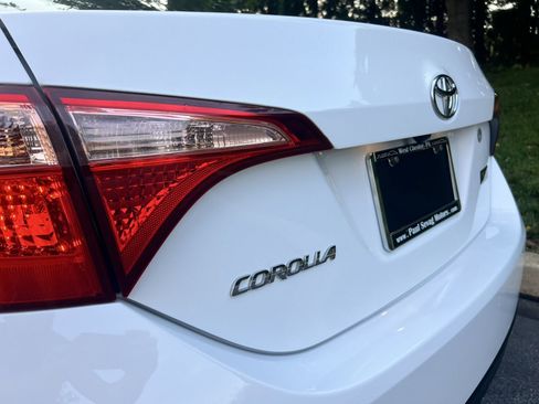 Used 2017 Toyota Corolla L w/ Carpet Mat Package (TMS) FWD image 79