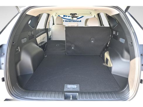 Used 2026 Hyundai Tucson SEL FWD image 9