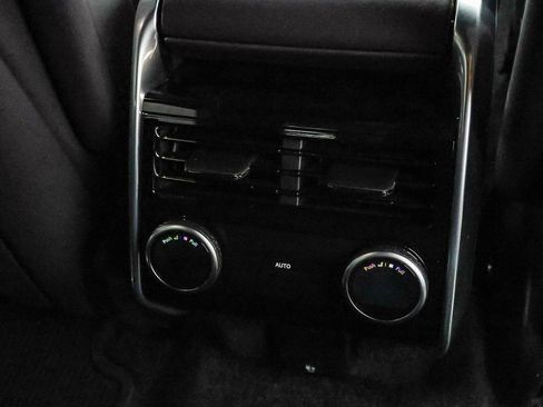 New 2025 Land Rover Range Rover SE image 23