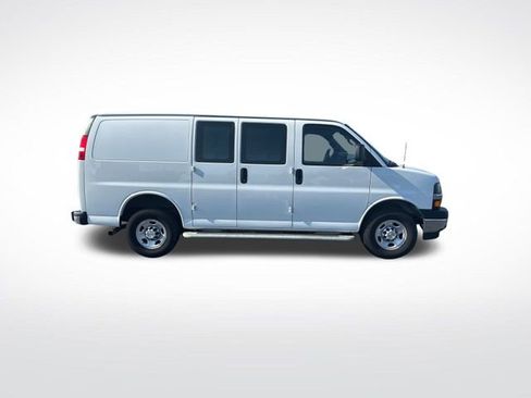 Used 2023 Chevrolet Express 2500 w/ Driver Convenience Package image 11