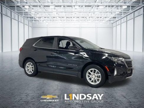 Used 2022 Chevrolet Equinox LT image 3