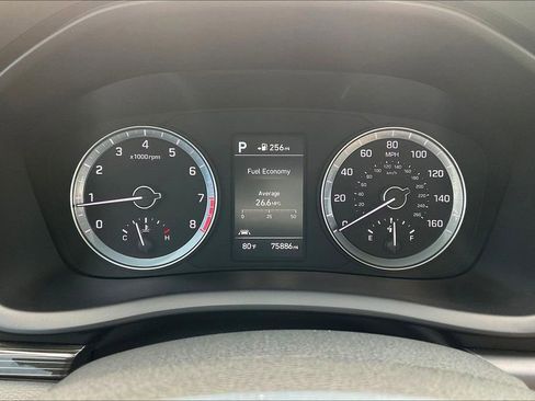Used 2018 Hyundai Sonata Limited FWD image 13