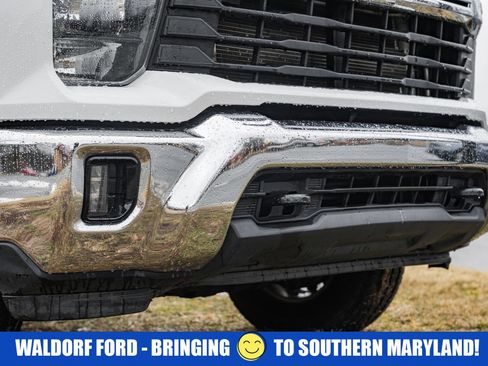 Used 2024 Chevrolet Silverado 2500 LT w/ Convenience Package image 12