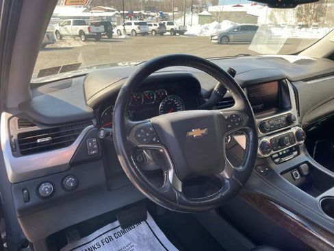 Used 2016 Chevrolet Suburban LT w/ Luxury Package image 19