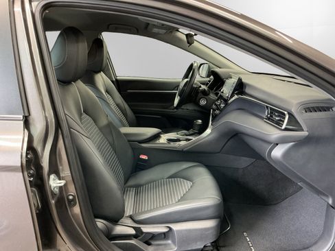 Used 2024 Toyota Camry SE FWD image 15