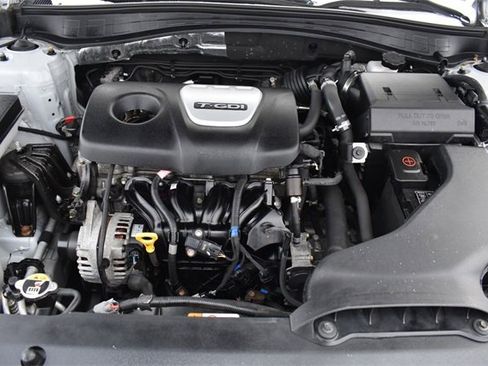 Used 2019 Kia Optima EX image 32