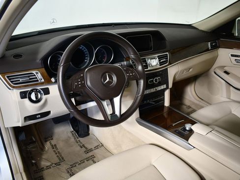 Used 2015 Mercedes-Benz E 250 E250 BLUETEC image 21