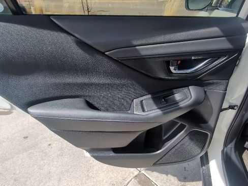 Used 2025 Subaru Outback Premium image 26