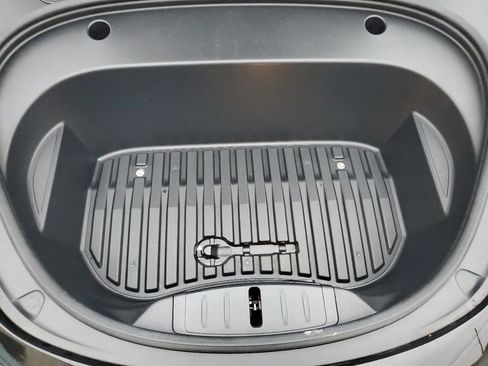 Used 2021 Tesla Model 3 Standard Range Plus image 37