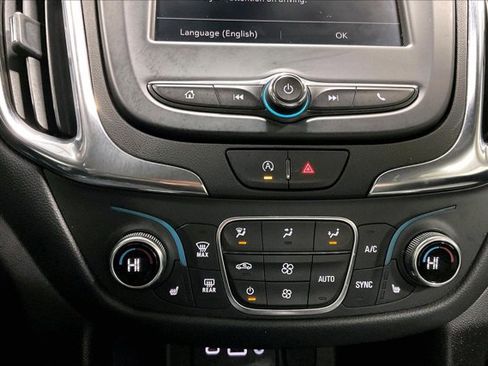 Used 2024 Chevrolet Equinox LT image 32