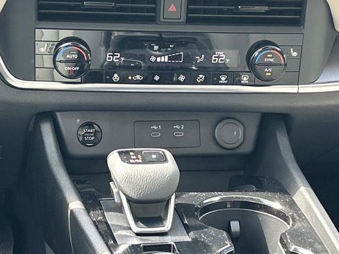New 2026 Nissan Rogue SV AWD/4WD image 27