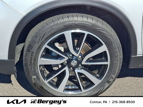 Used 2020 Nissan Rogue SL AWD/4WD image 10
