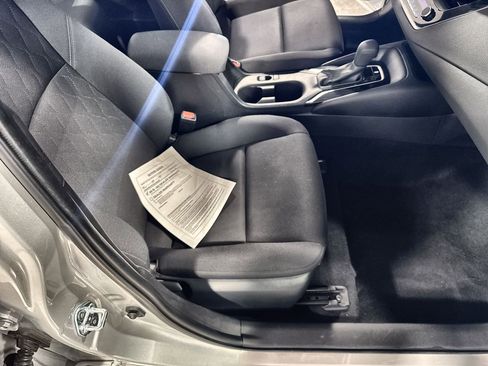 Used 2024 Toyota Corolla LE image 29