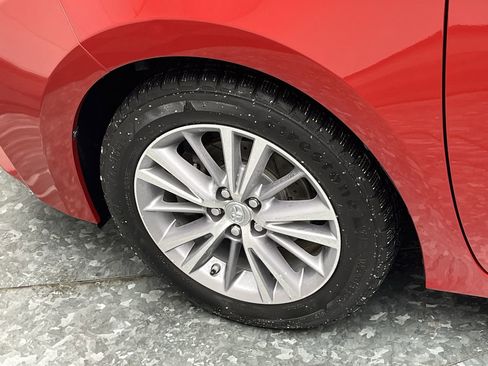 Used 2015 Toyota Corolla LE image 23