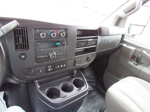 Used 2021 Chevrolet Express 3500 w/ Power Convenience Package RWD image 39