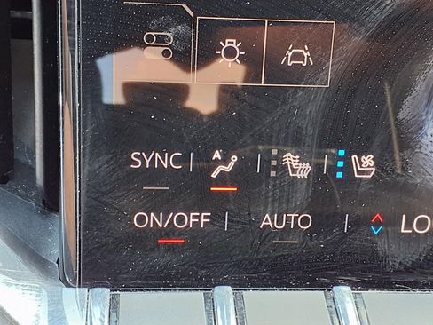 Used 2025 GMC Acadia Denali w/ Super Cruise Package AWD/4WD image 6