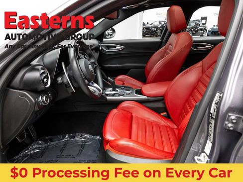Used 2024 Alfa Romeo Giulia Veloce AWD/4WD image 14