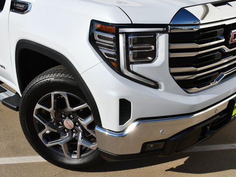 New 2026 GMC Sierra 1500 SLT w/ SLT Premium Plus Package image 3