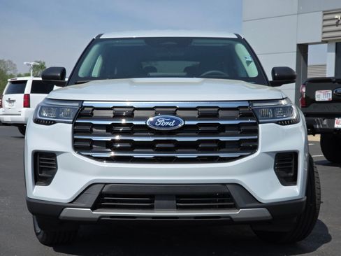 New 2026 Ford Explorer Active AWD/4WD image 10