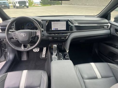 Used 2025 Toyota Camry SE w/ Convenience Package AWD/4WD image 30