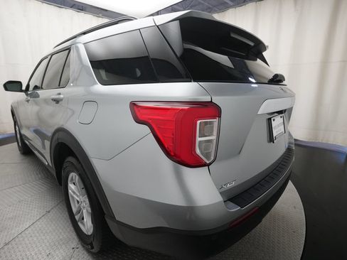 Used 2024 Ford Explorer XLT AWD/4WD image 33