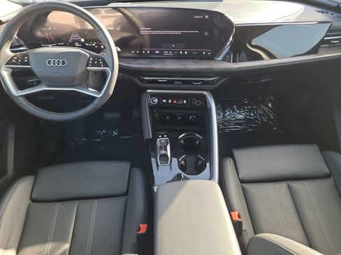 Used 2025 Audi Q5 Premium w/ Premium Plus AWD/4WD image 11