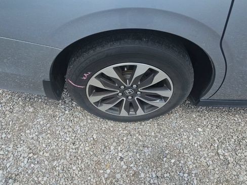 Used 2021 Honda Odyssey EX-L image 27