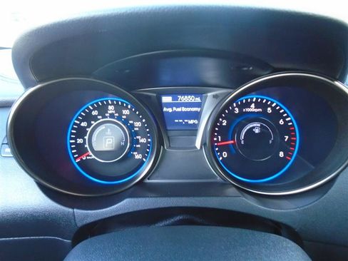 Used 2013 Hyundai Genesis 2.0T RWD image 15