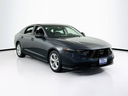 Used 2023 Honda Accord LX image 3