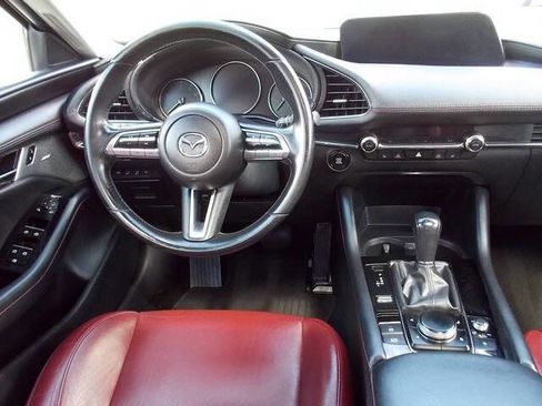 Used 2023 MAZDA MAZDA3 s image 9