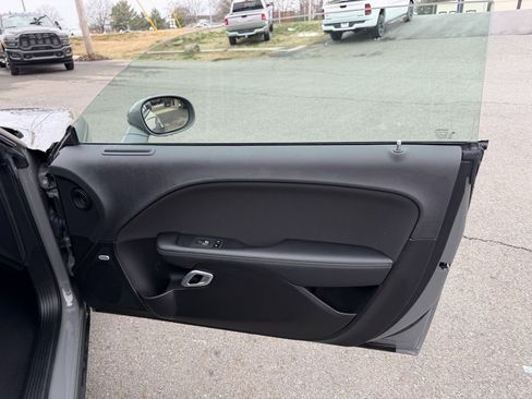 Used 2023 Dodge Challenger R/T w/ Blacktop Package image 29