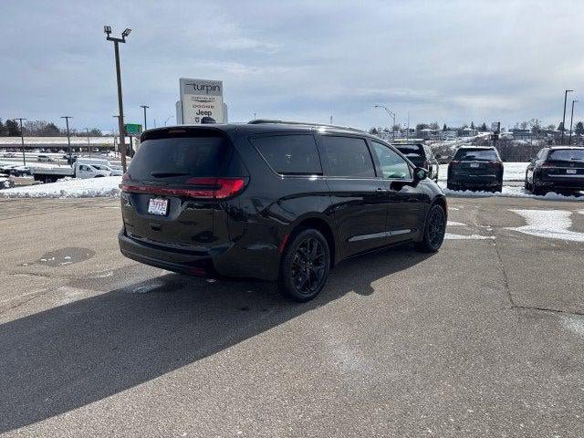 New 2026 Chrysler Pacifica Select w/ S Appearance Package AWD/4WD image 24