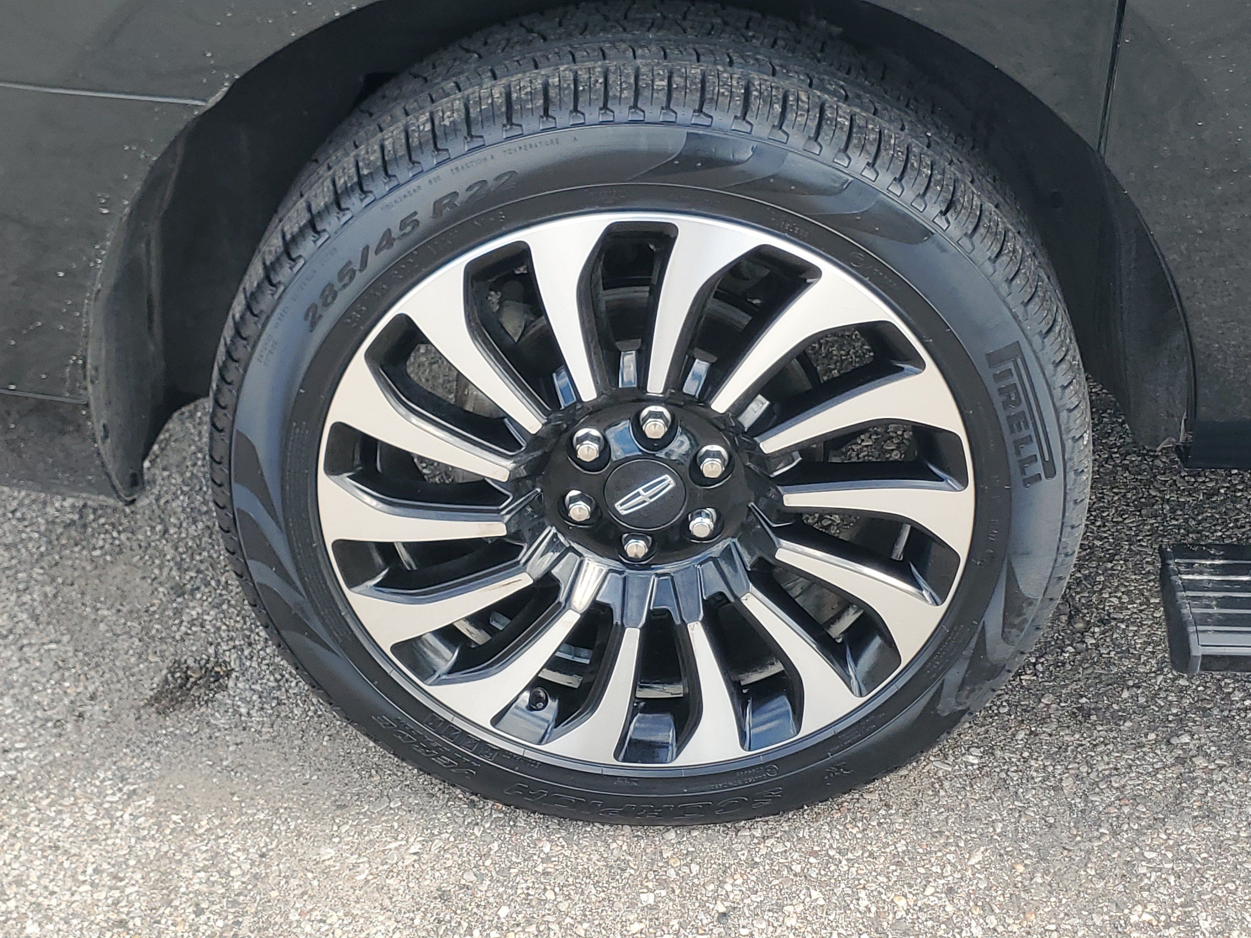 Certified 2023 Lincoln Navigator L Black Label AWD/4WD image 7