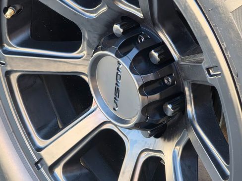 Used 2019 Ford F150 Lariat image 19