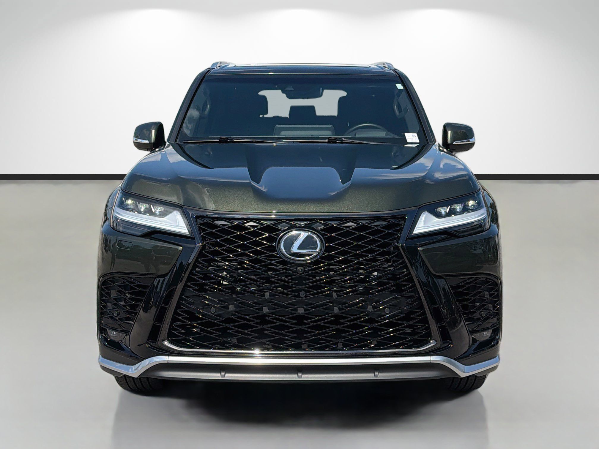 Used 2023 Lexus LX 600 F Sport w/ Accessory Package (Z1) AWD/4WD image 8