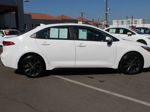 Certified 2026 Toyota Corolla SE FWD image 18