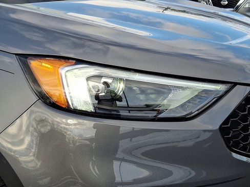 Used 2023 Ford Edge ST-Line AWD/4WD image 10