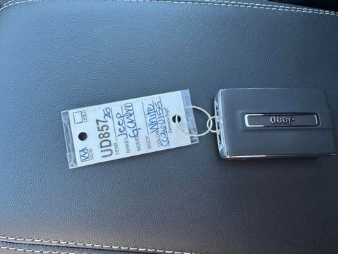 New 2025 Jeep Grand Cherokee Limited image 10