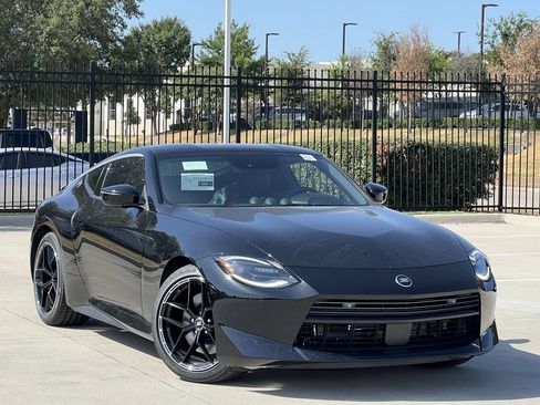 New 2027 Nissan Z Performance RWD image 2