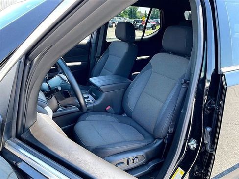 Used 2023 Chevrolet Traverse LT w/ LPO, Floor Liner Package AWD/4WD image 10