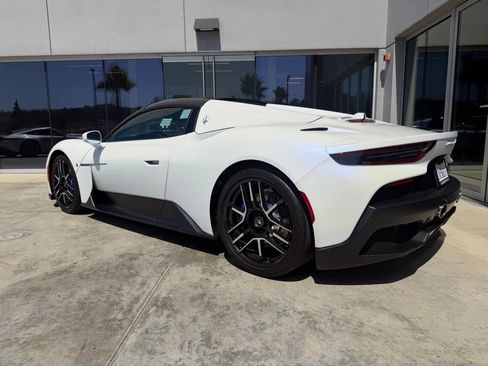 Used 2023 Maserati MC20 Spyder RWD image 6
