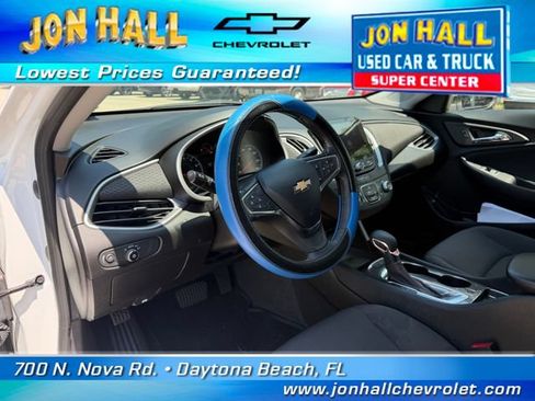 Used 2021 Chevrolet Malibu RS FWD image 19