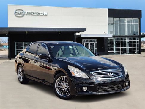 Used 2011 INFINITI G37 Journey w/ Premium Pkg RWD image 1