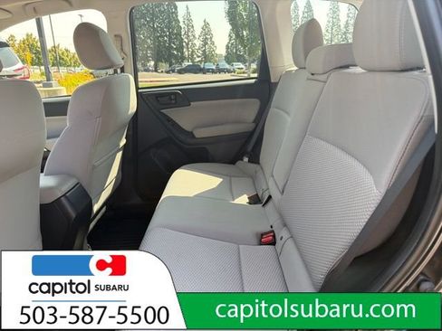 Used 2017 Subaru Forester 2.5i Premium AWD/4WD image 11